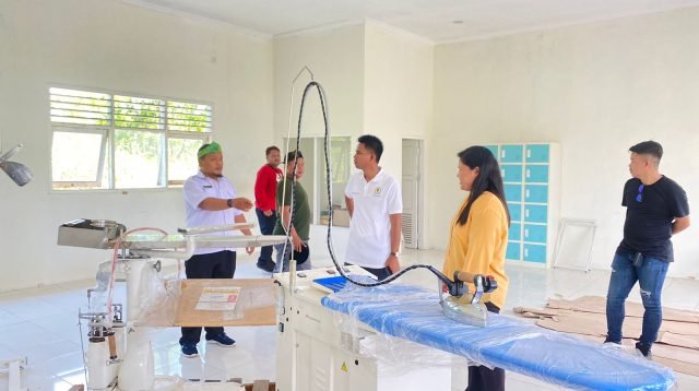 Anggota DPRD Kaltim, Sutomo Jabir saat kunjungan kerja di SMKN 4 Bontang (Dok. Sutomo Jabir)