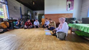 Salurkan Bantuan Ribuan Bibit Karet Unggul, Ahmad Muzakkir: Kita Komitmen Kembangkan Perkebunan