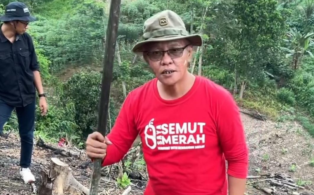Wakil Ketua DPRD Kaltim Muhammad Samsun Nugal bersama masyarakat Dusun Putak, Desa Loa Duri Ilir, Kecamatan Loa Janan, Kabupaten Kutai Kartanegara (Dok. Pribadi)