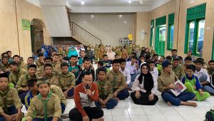Neni Moerniaeni Kunjungi SMK Muhammadiyah Bontang, Sampaikan Program 1 Pelajar Rp1 Juta Per Tahun