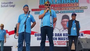 Basri – Chusnul Pasangan Pertama Deklarasi Maju Pilkada Bontang 2024