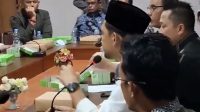 Audiensi para buruh proyek Teras Samarinda di Kantor DPRD Kota Samarinda berlangsung pada Kamis (27/2/2025).