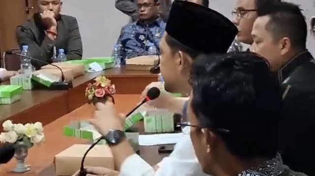 Audiensi para buruh proyek Teras Samarinda di Kantor DPRD Kota Samarinda berlangsung pada Kamis (27/2/2025).