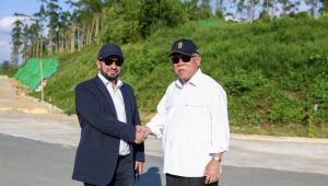 Investor asal Uni Emirat Arab bersama Kepala Otorita IKN (dok: OIKN)