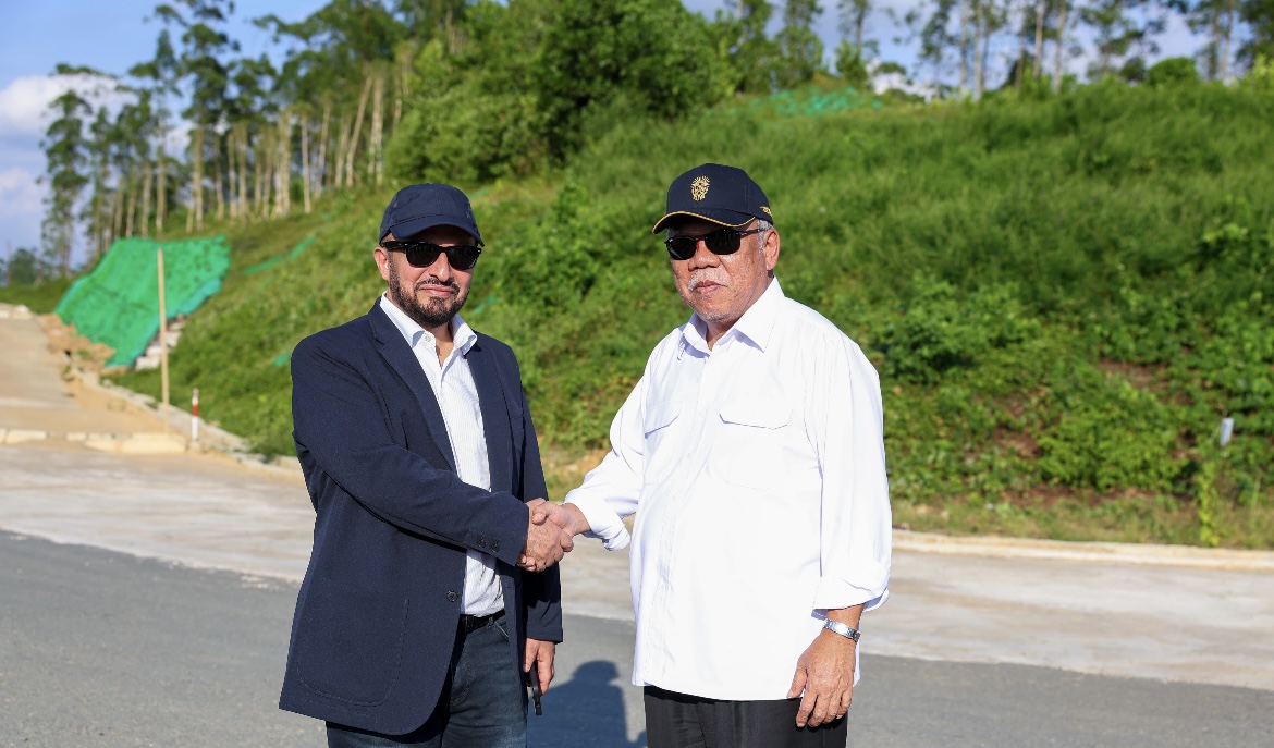 Investor asal Uni Emirat Arab bersama Kepala Otorita IKN (dok: OIKN)