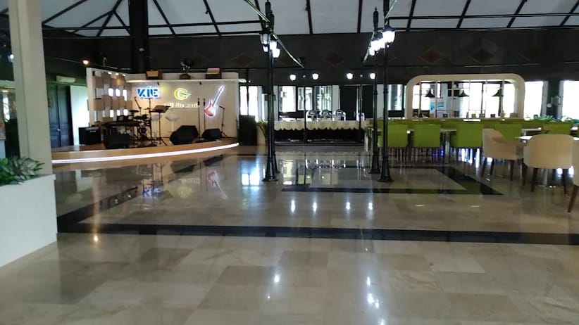 Hotel Grand Equator (ist)
