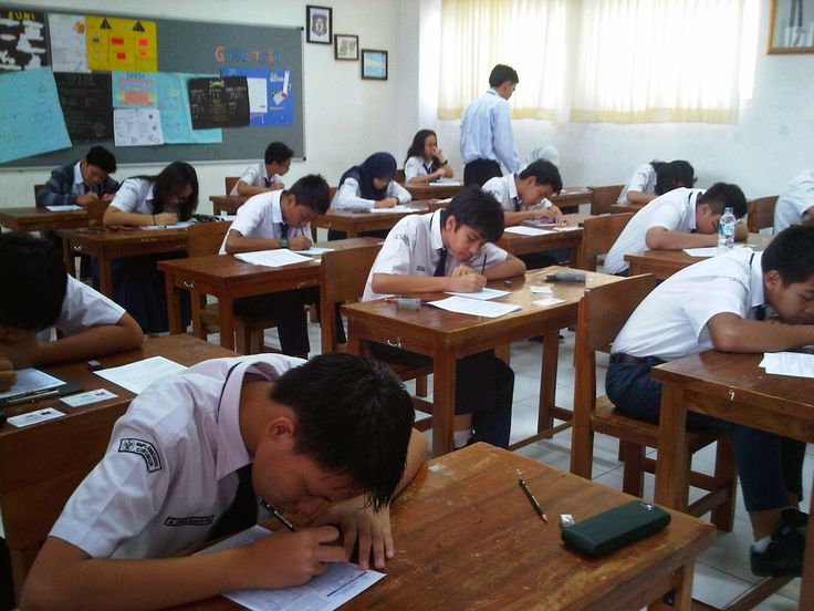 perkembangan penyusunan regulasi insentif guru yang kini memasuki tahap akhir. Regulasi tersebut mengatur perbedaan besaran insentif berdasarkan jenjang pendidikan S1 dan S2.(dok: ritmee)