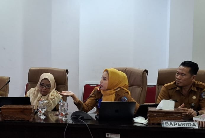 Kepala Bidang Pembangunan Perekonomian, Infrastruktur dan Kewilayahan Bapperida Kota Bontang, Noni Agetha (foto:ritmee)