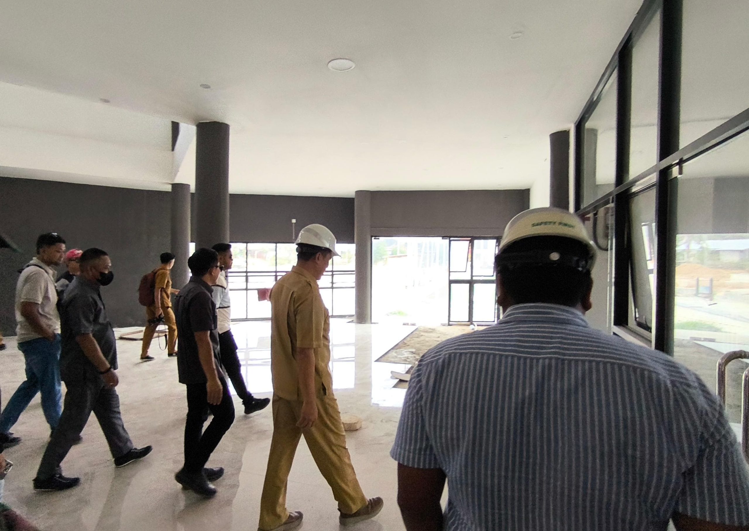 Komisi C DPRD Bontang saat meninjau lokasi Rumah Kreasi Milenial (RKM), Senin (10/8/2026)