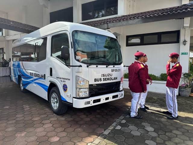 Keterangan Foto: Rencana pengadaan bus sekolah berbasis gas sebagai upaya mendukung mobilitas pelajar dan mengurangi kepadatan lalu lintas. (Foto:Ist)