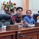 Wakil Ketua Komisi B DPRD Bontang, Awinardi, saat menyampaikan sorotan terkait optimalisasi penyaluran kuota Pertalite dalam RDP bersama Pertamina, pemerintah daerah, SPBU, dan Asosiasi Pengecer BBM, Senin (31/8/2026).