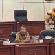 Kepala Dinas Perhubungan Kota Bontang, Taufan Kurnia saat menjadi narasumber Konsultasi Publik Raperda LLAJ (foto:ritmee)