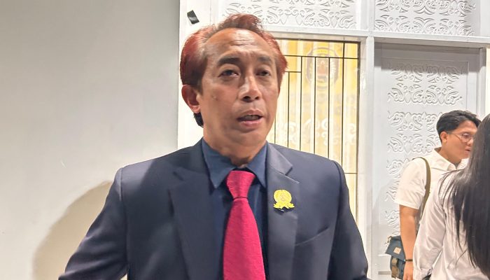 Rustam Tegaskan Sengketa Kapal 32 Miliar Tak Boleh Dibebankan ke APBD