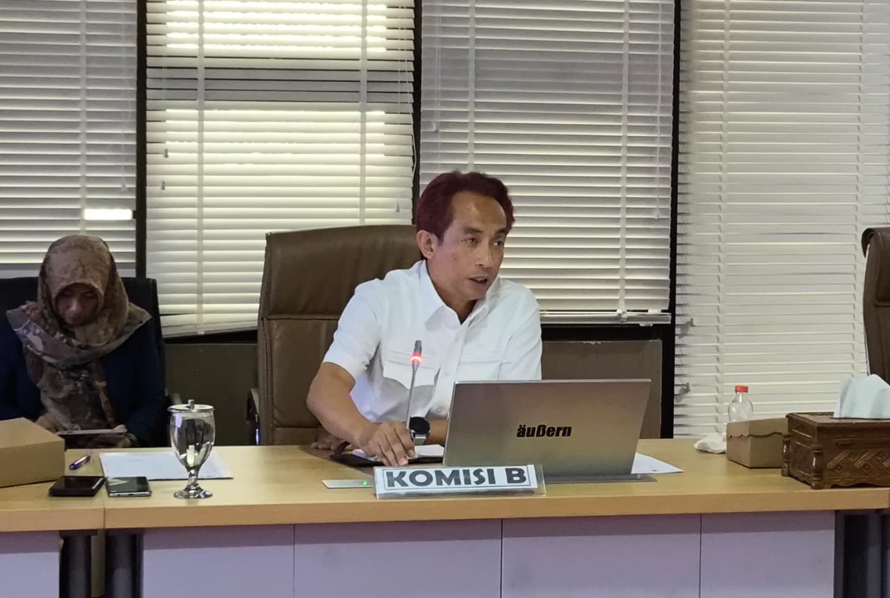 Rustam meminta PLN memprioritaskan pemenuhan listrik untuk masyarakat Bontang.(dok: ritmee)