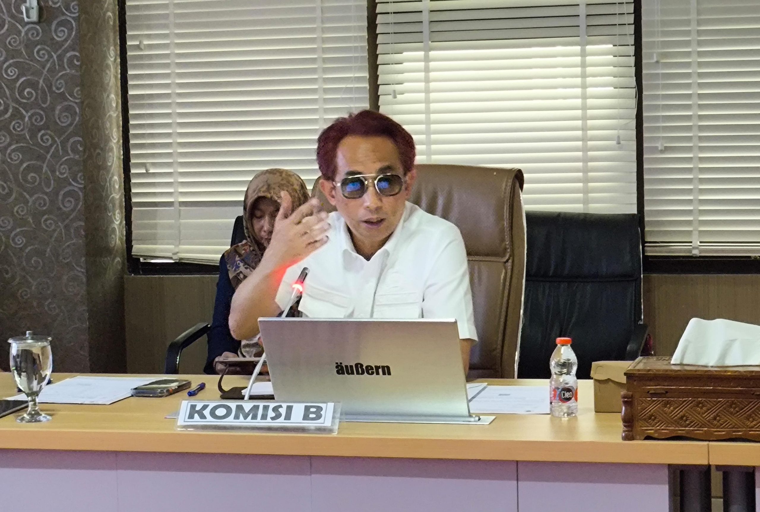 Ketua Komisi B DPRD Bontang Rustam mengingatkan kewaspadaan terhadap kemunculan buaya di kawasan pesisir Bontang.(dok: ritmee)